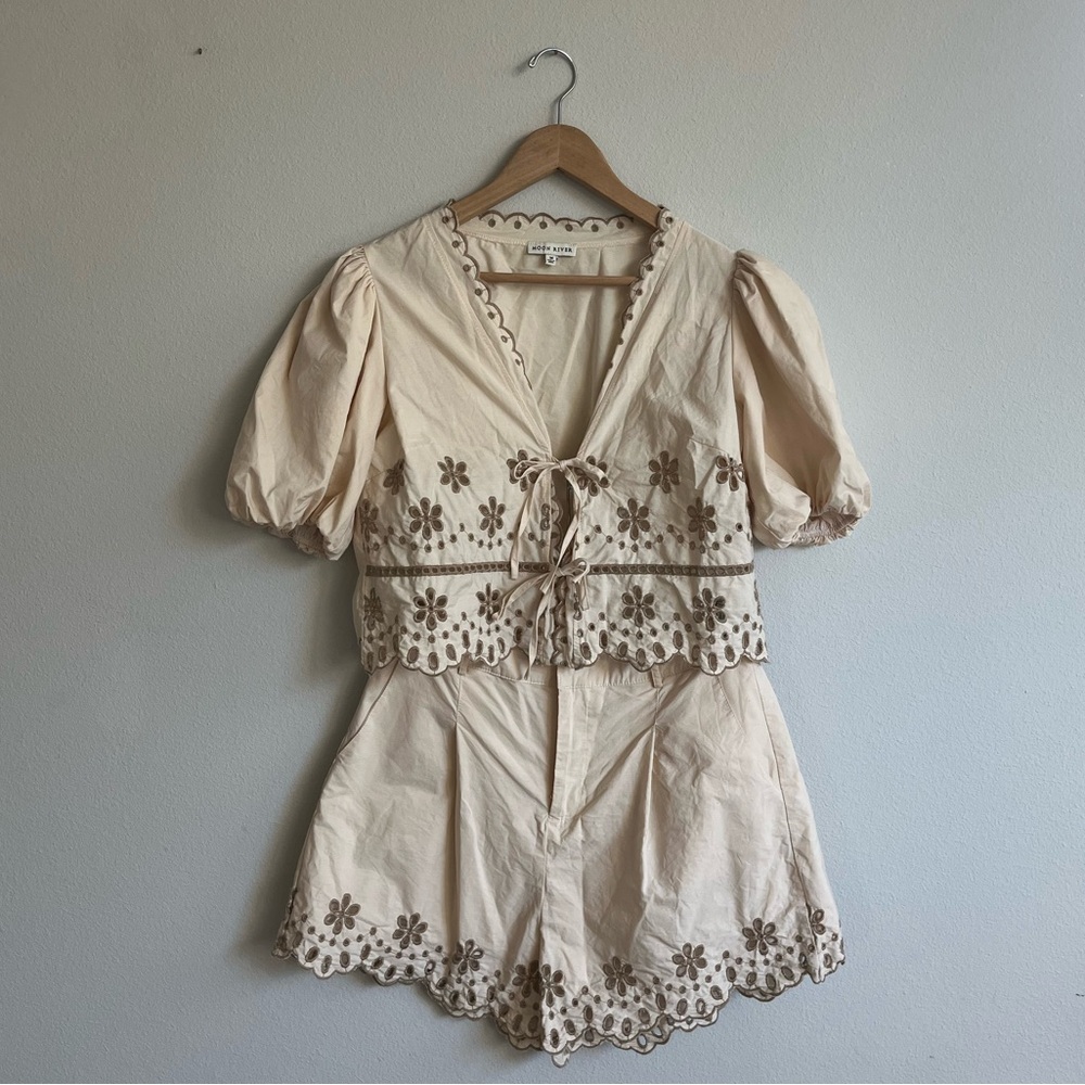 Moon River Eyelet Detail Set: Puff Sleeve Front Tie Top and Shorts in Ivory - Picture 2 of 8